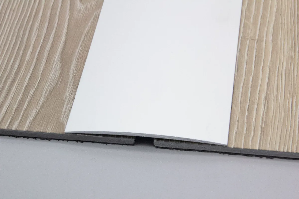 Dess.-100uh-og-200-1-scaled